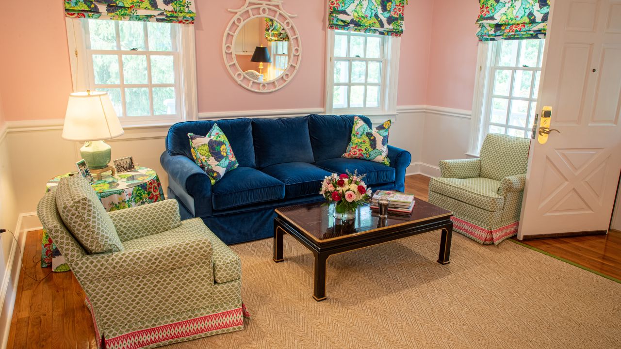 Slide 20_ Showstopper Living Room